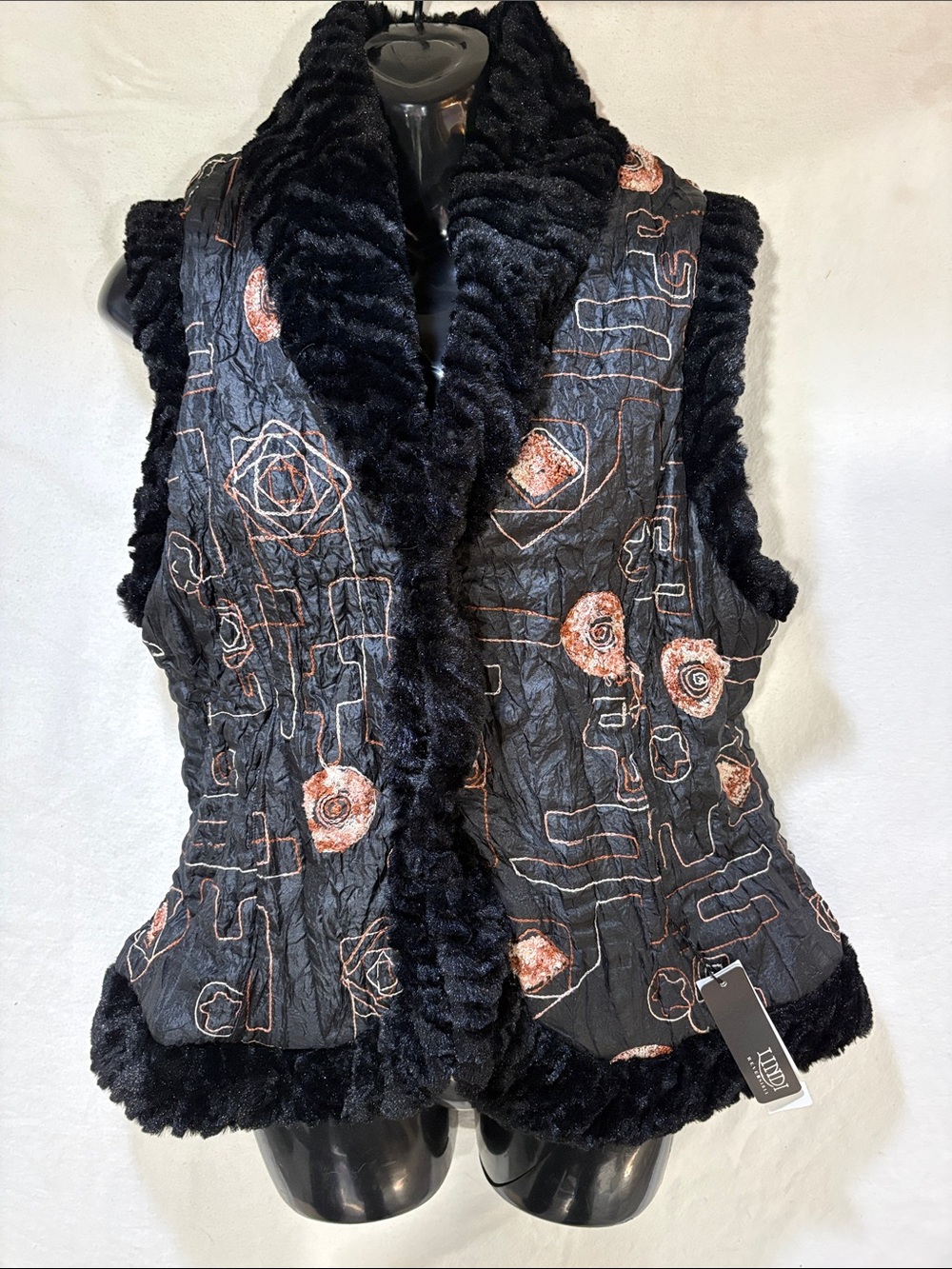 NWT Lindi Aria Collection Reversible Faux Fur & Embroidered Vest
